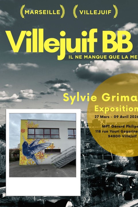 Deux villes. Deux ancrages. Un même sentiment d’appartenance.  Entre Villejuif et Marseille, mon regard circule, hésite, se mélange. Ces deux territoires, éloignés géographiquement, se répondent pourtant intimement : ce sont des lieux où je vis, où je reviens, où je me reconnais.  L’exposition se déploie comme une déambulation. Une balade photographique où l’on glisse d’une ville à l’autre sans toujours savoir laquelle l’on traverse. Les paysages urbains se confondent : avenues larges, pieds d’immeubles, lignes d’horizon façonnées par le béton et la lumière.  Mais au cœur de ces images, il y a surtout des présences.  J’ai voulu croiser les regards, aller à la rencontre de celles et ceux qui font battre Villejuif et Marseille. Les photographier là où ils vivent, là où ils marchent, attendent, rêvent.  Dans ces espaces du quotidien qui leur appartiennent, et qu’ils habitent autant qu’ils les transforment. Ces portraits, mis en regard, dessinent un territoire commun — fait de visages, d’histoires et de fragments de vie.   Sylvie Grima, Photographe Exposition "Villejuif BB, il ne manque que la mer" Avril 2026