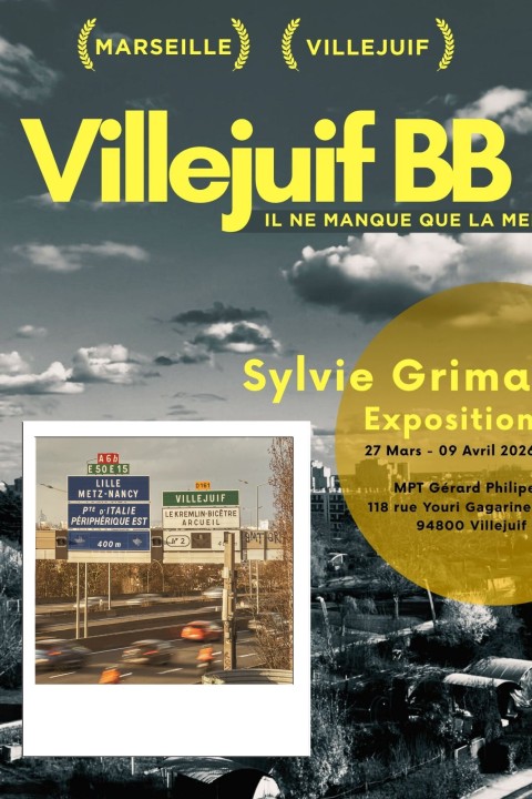 Deux villes. Deux ancrages. Un même sentiment d’appartenance.  Entre Villejuif et Marseille, mon regard circule, hésite, se mélange. Ces deux territoires, éloignés géographiquement, se répondent pourtant intimement : ce sont des lieux où je vis, où je reviens, où je me reconnais.  L’exposition se déploie comme une déambulation. Une balade photographique où l’on glisse d’une ville à l’autre sans toujours savoir laquelle l’on traverse. Les paysages urbains se confondent : avenues larges, pieds d’immeubles, lignes d’horizon façonnées par le béton et la lumière.  Mais au cœur de ces images, il y a surtout des présences.  J’ai voulu croiser les regards, aller à la rencontre de celles et ceux qui font battre Villejuif et Marseille. Les photographier là où ils vivent, là où ils marchent, attendent, rêvent.  Dans ces espaces du quotidien qui leur appartiennent, et qu’ils habitent autant qu’ils les transforment. Ces portraits, mis en regard, dessinent un territoire commun — fait de visages, d’histoires et de fragments de vie.   Sylvie Grima, Photographe Exposition "Villejuif BB, il ne manque que la mer" Avril 2026